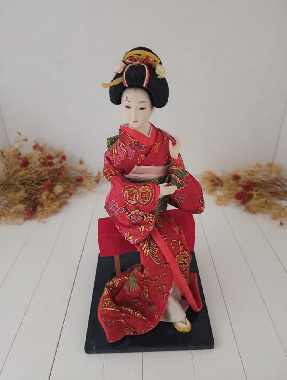 Japanese Geisha Style Doll Red Gold Kimono Seated 11" Home Decor